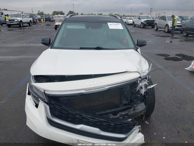 Kia Seltos S