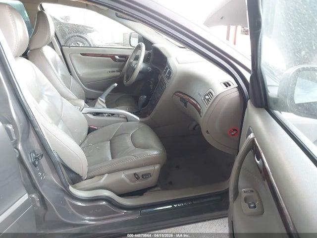 Volvo XC70 2.5t