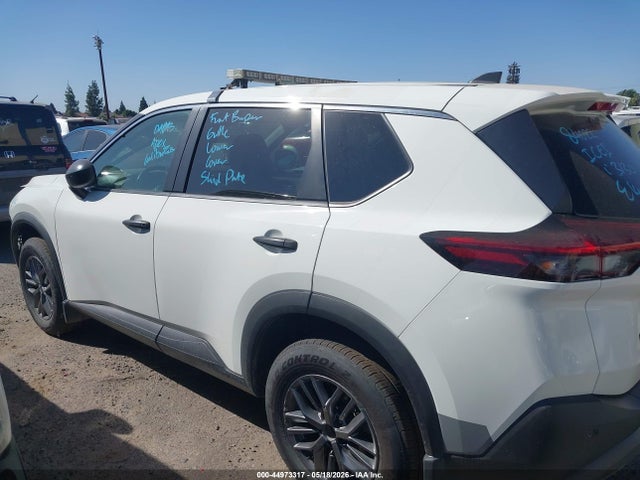 Nissan Rogue S Intelligent Awd