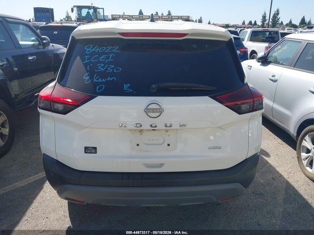Nissan Rogue S Intelligent Awd