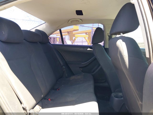 Volkswagen Jetta 2.0l S
