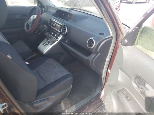 Scion xB