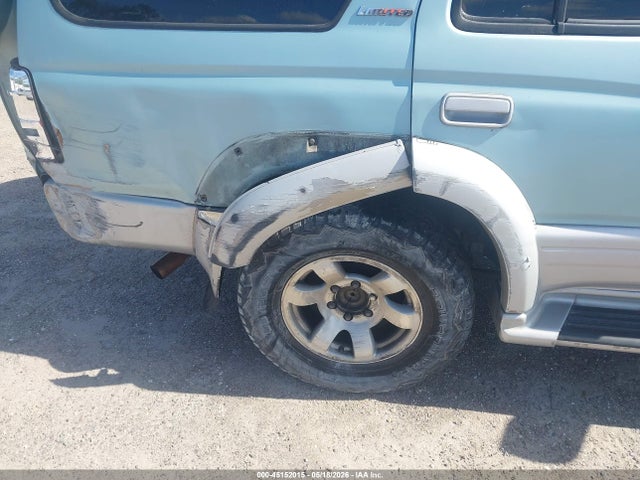 Toyota 4Runner Limited V6