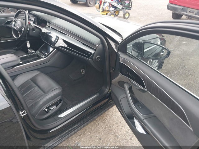 Audi A8 55