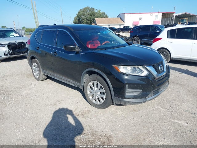 Salvage Nissan Rogue Image