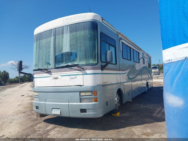 Freightliner Chassis X Line Motor Home