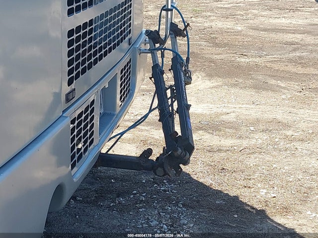 Freightliner Chassis X Line Motor Home