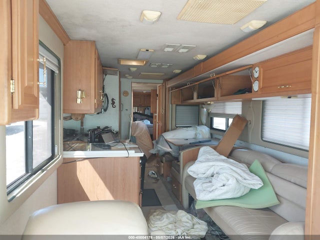 Freightliner Chassis X Line Motor Home