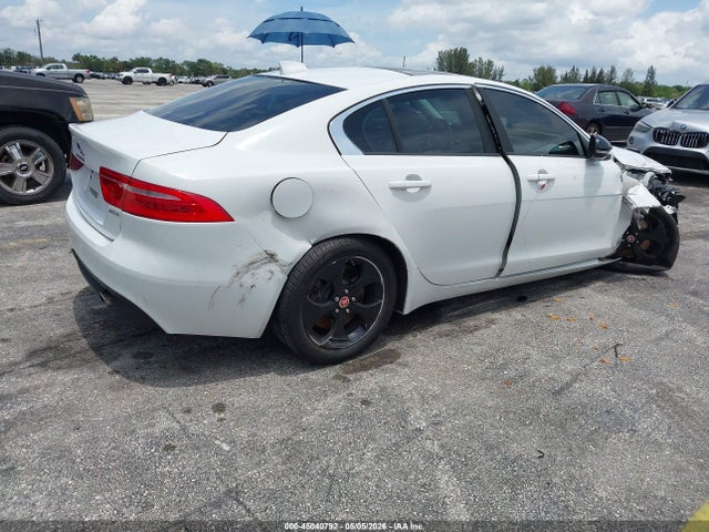 Jaguar XE 25t