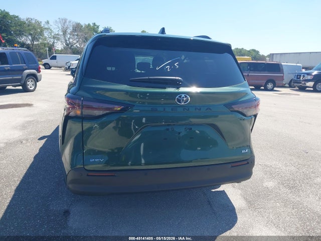 Toyota Sienna Xle