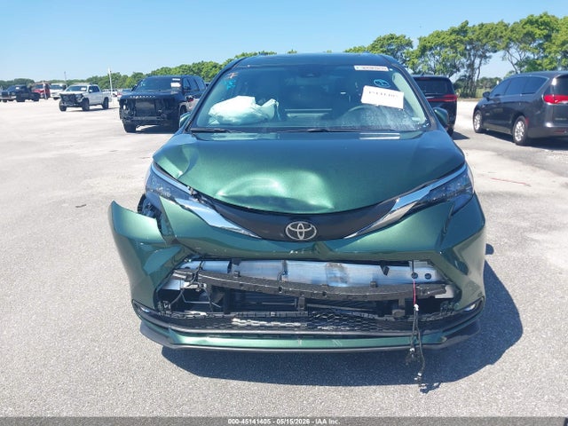 Toyota Sienna Xle