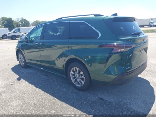 Toyota Sienna Xle