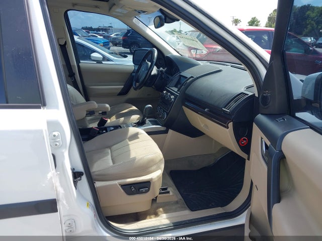 Land Rover LR2