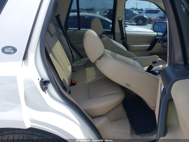 Land Rover LR2