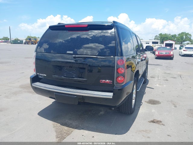 GMC Yukon Denali