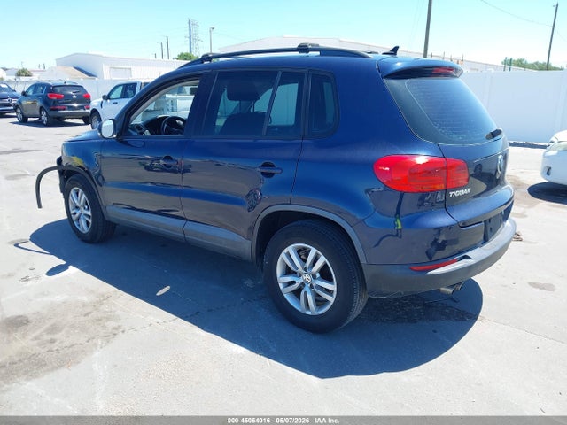 Volkswagen Tiguan S