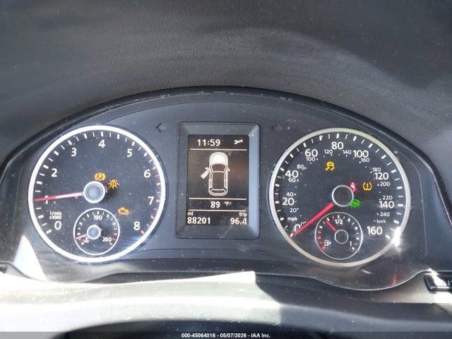 Volkswagen Tiguan S