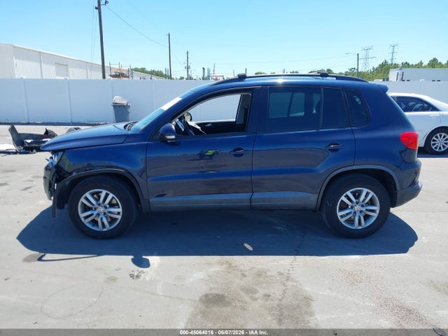 Volkswagen Tiguan S