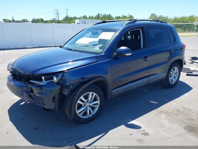 Volkswagen Tiguan S