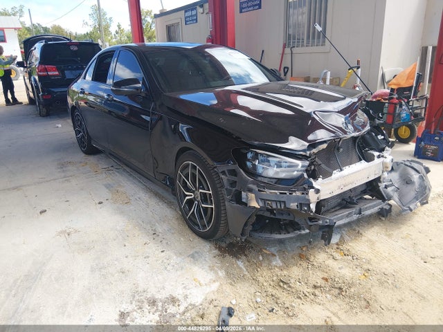 Salvage Mercedes-Benz E-Class Image