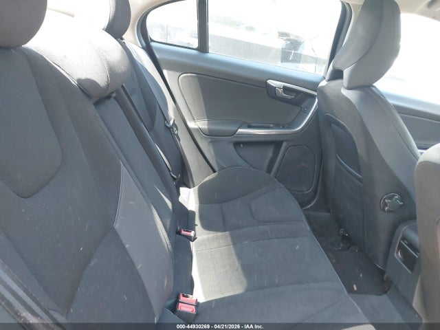 Volvo S60 T5