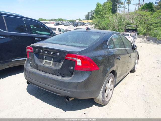 Volvo S60 T5