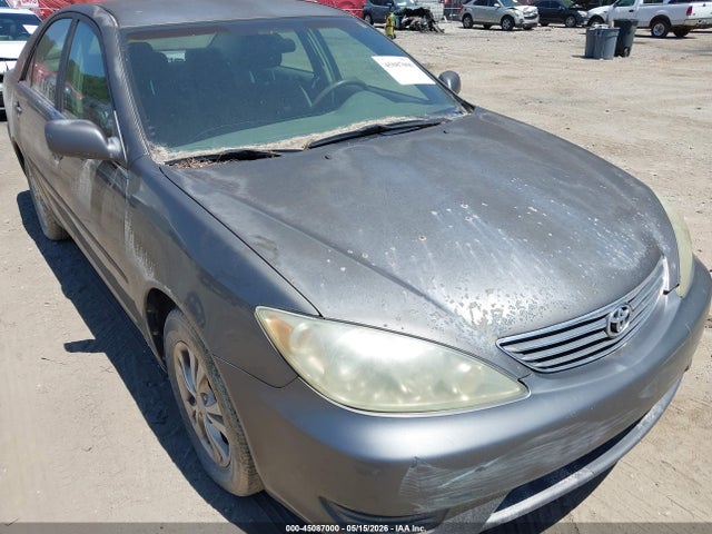 Toyota Camry Le V6