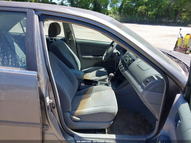 Toyota Camry Le V6