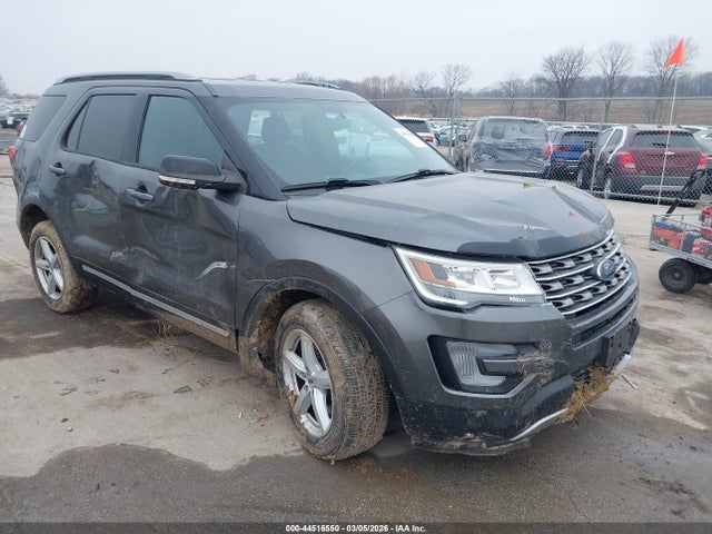 Salvage Ford Explorer Image