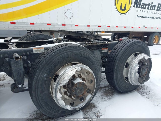 Freightliner New Cascadia 126