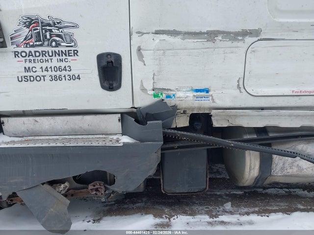 Freightliner New Cascadia 126