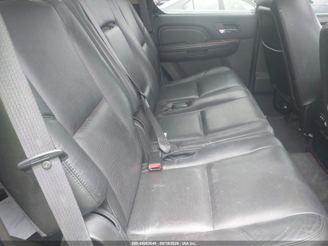 Cadillac Escalade Standard