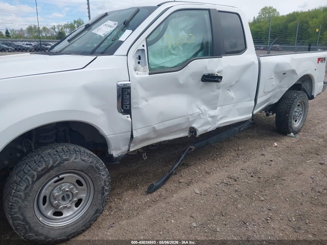 Ford F-250 Xl