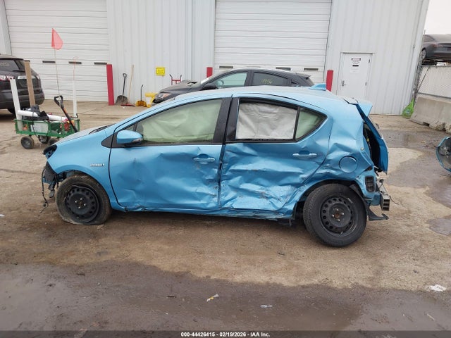 Toyota Prius c Two