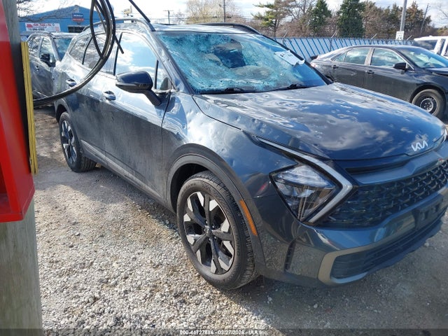 Salvage Kia Sportage Image