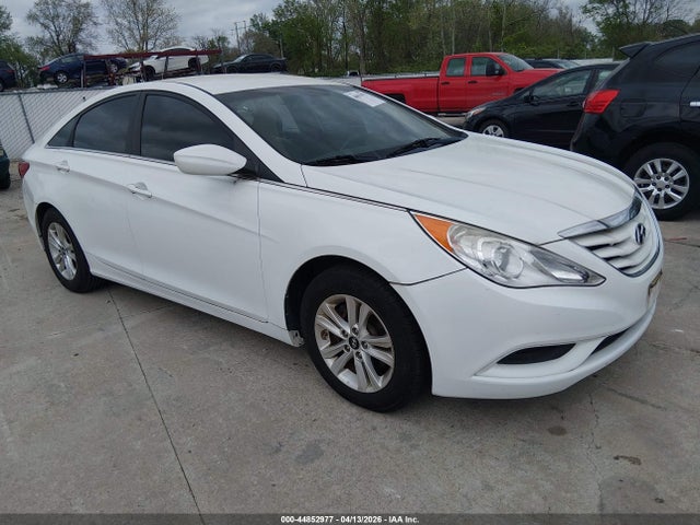 Salvage Hyundai SONATA Image