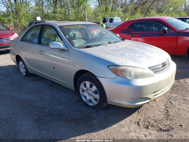 Salvage Toyota Camry Image