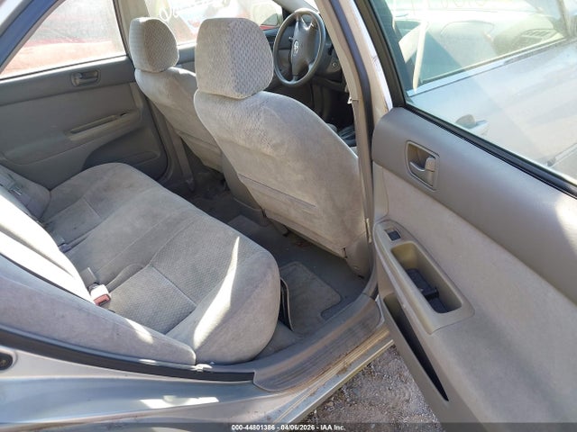 Toyota Camry Le