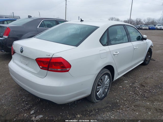 Volkswagen Passat 1.8t S