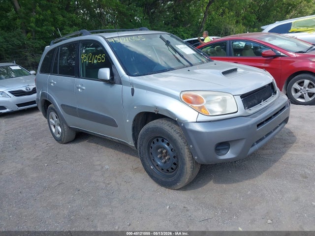 Salvage Toyota RAV4 Image