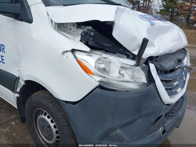Freightliner Sprinter 3500 High Roof V6