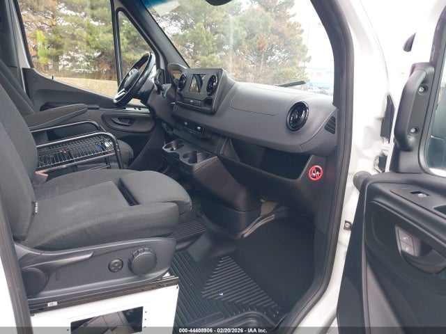 Freightliner Sprinter 3500 High Roof V6