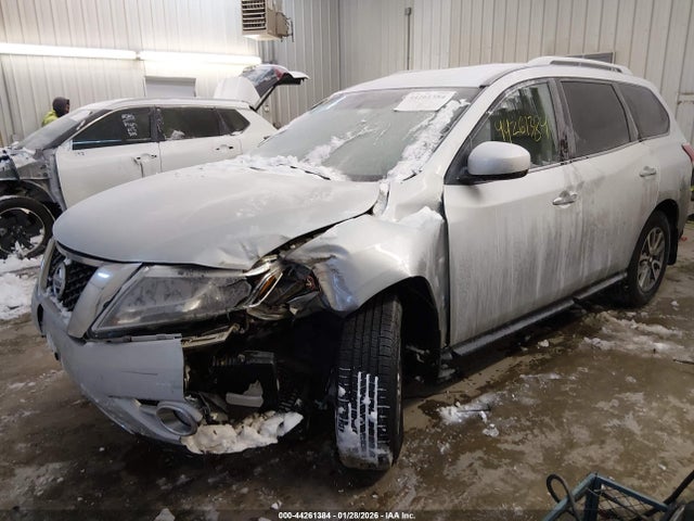 Nissan Pathfinder Sv