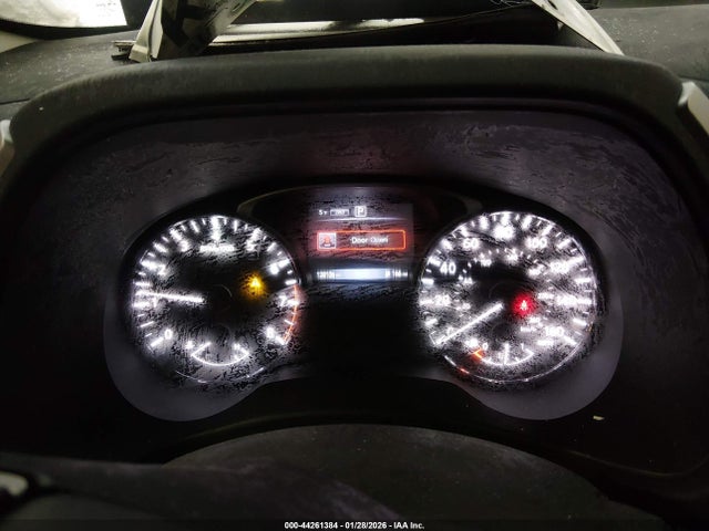 Nissan Pathfinder Sv