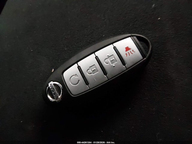 Nissan Pathfinder Sv