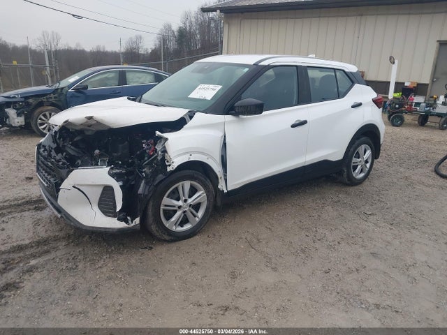 Nissan Kicks Play S