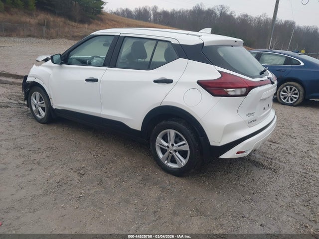 Nissan Kicks Play S