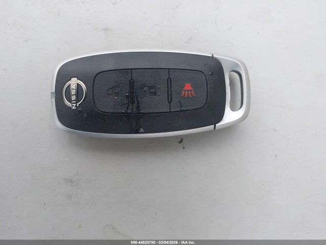 Nissan Kicks Play S