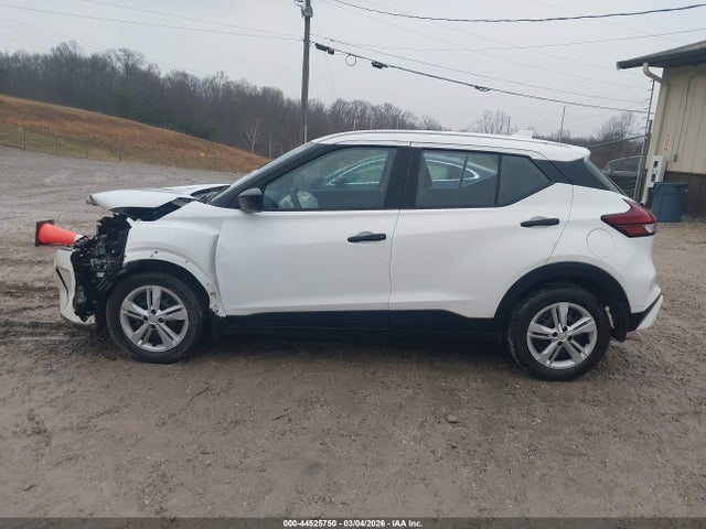 Nissan Kicks Play S