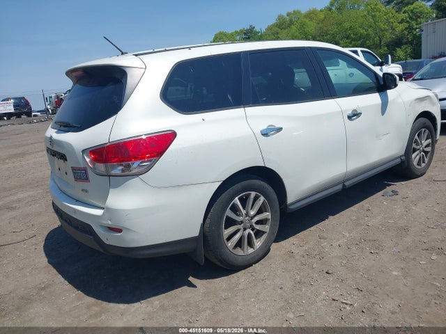 Nissan Pathfinder S